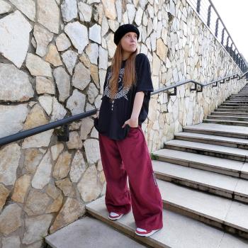 Red velvet trousers - Streetwear & Dancewear