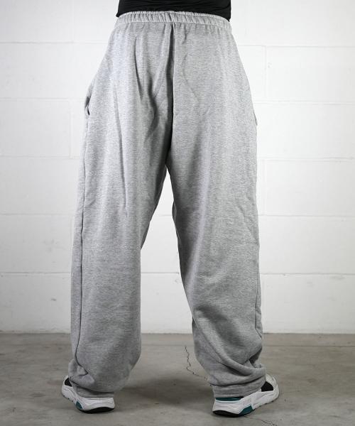 Sweatshirt Grey pants V2