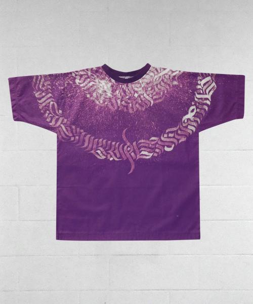 Maglia Viola Texture Calligrafica