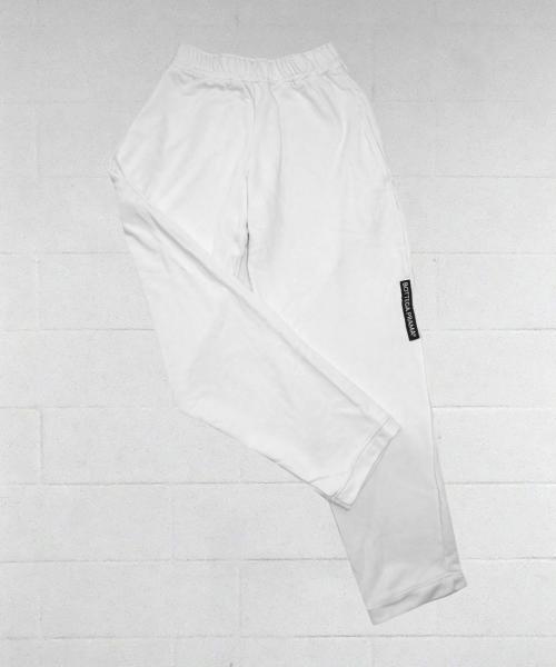 Sweatshirt White Pants V2